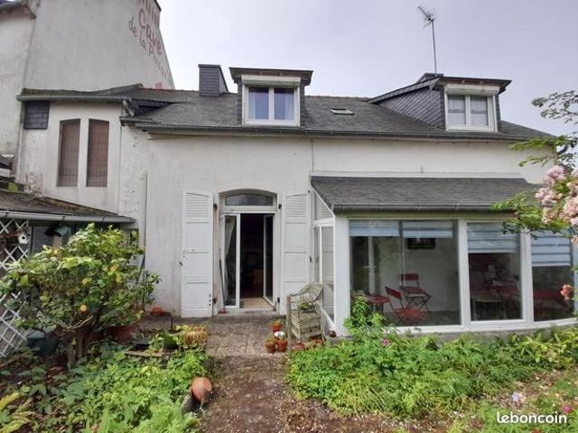 Propriété 8 pièces 104 m²