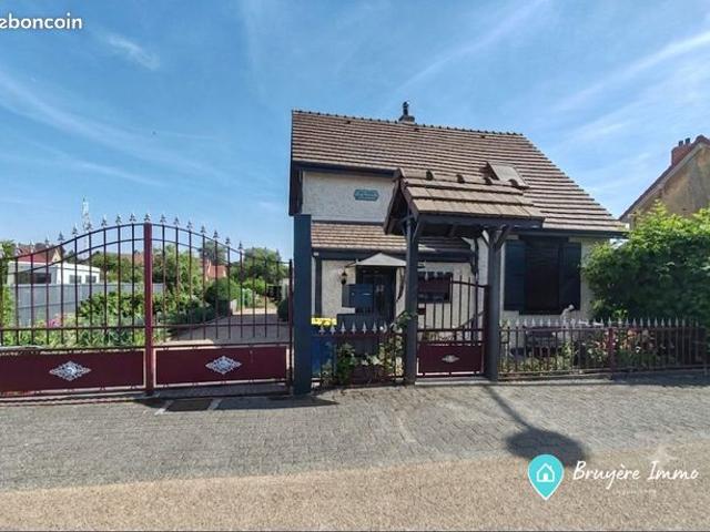 Propriété 8 pièces 100 m²
