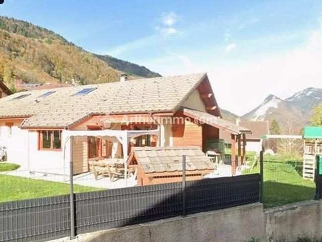 Villa 5 pièces 126 m²