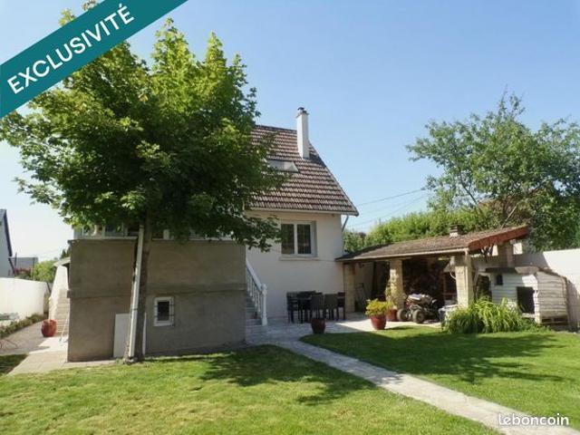 Propriété 8 pièces 120 m²