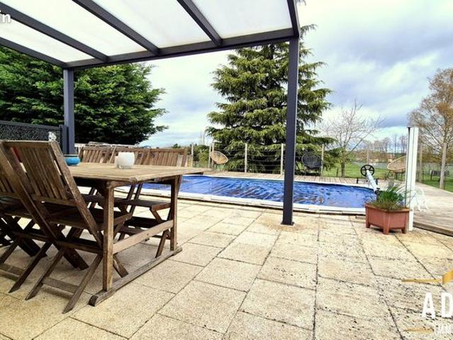 Propriété 8 pièces 136 m²