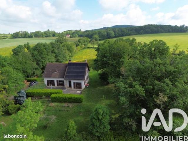 Propriété 8 pièces 137 m²