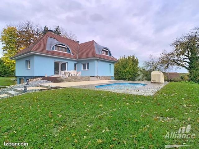 Propriété 8 pièces 130 m²