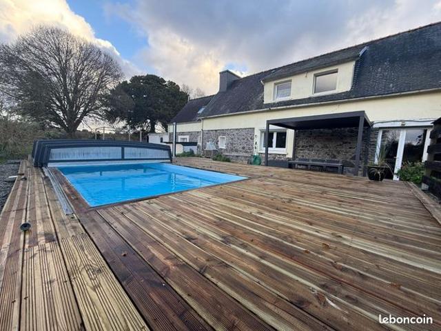 Propriété 8 pièces 130 m²