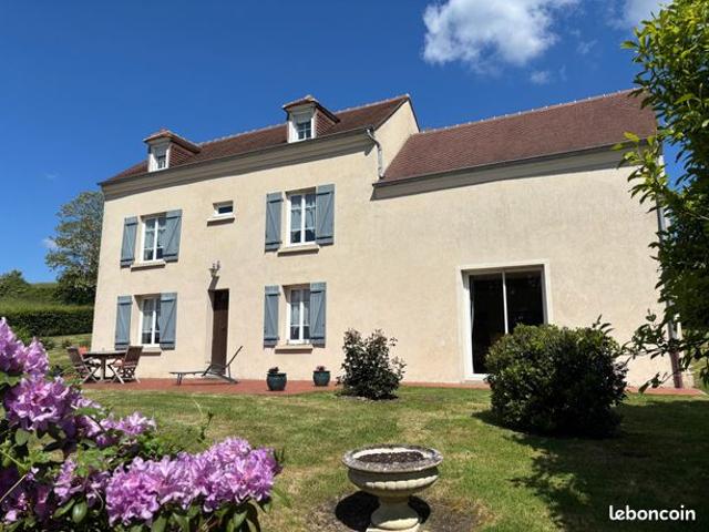 Propriété 8 pièces 131 m²