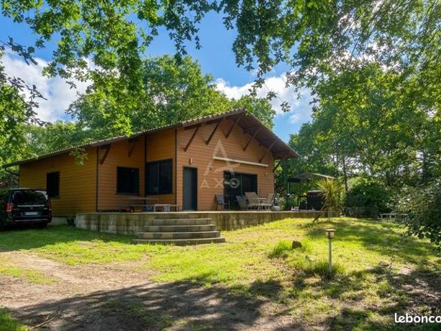 Propriété 8 pièces 144 m²