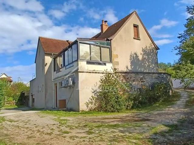 Propriété 8 pièces 145 m²