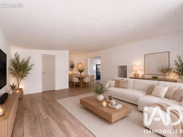 Propriété 8 pièces 157 m²