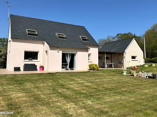 Propriété 8 pièces 147 m²