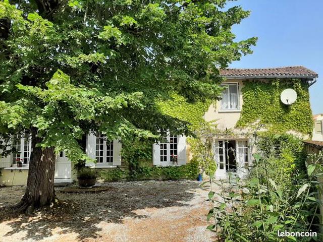 Propriété 8 pièces 148 m²