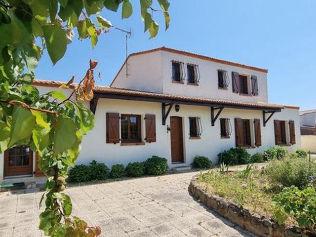 Propriété 8 pièces 148 m²