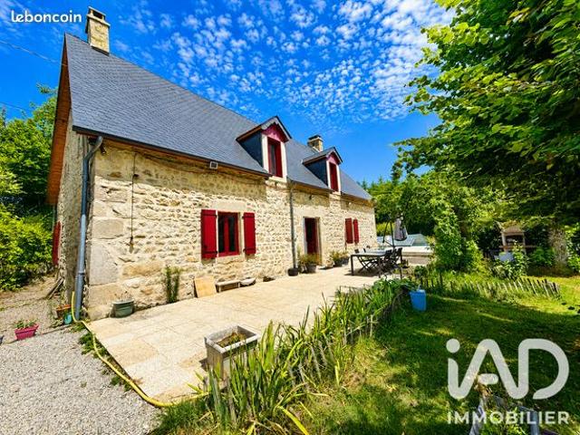 Propriété 8 pièces 149 m²