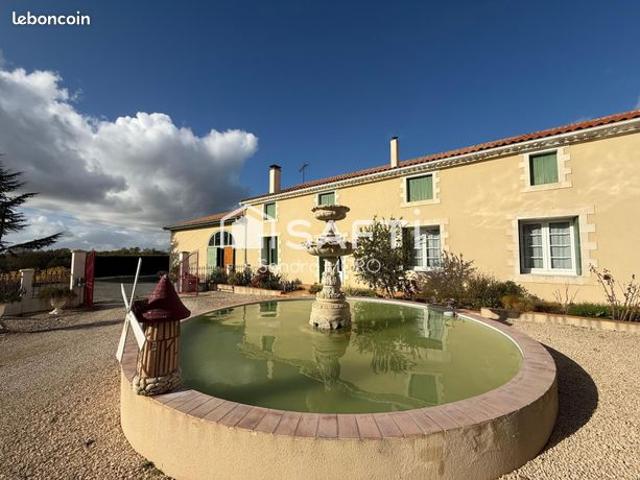 Propriété 8 pièces 140 m²