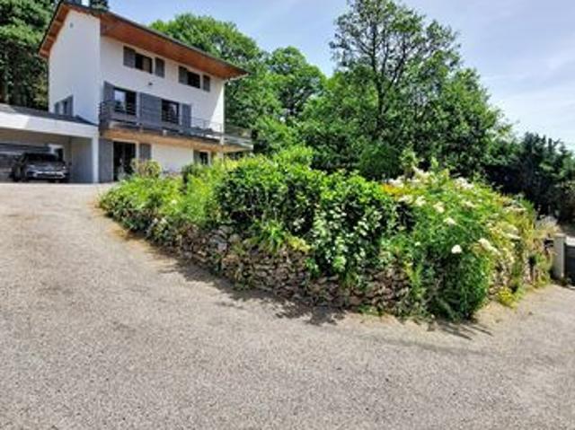 Propriété 8 pièces 140 m²