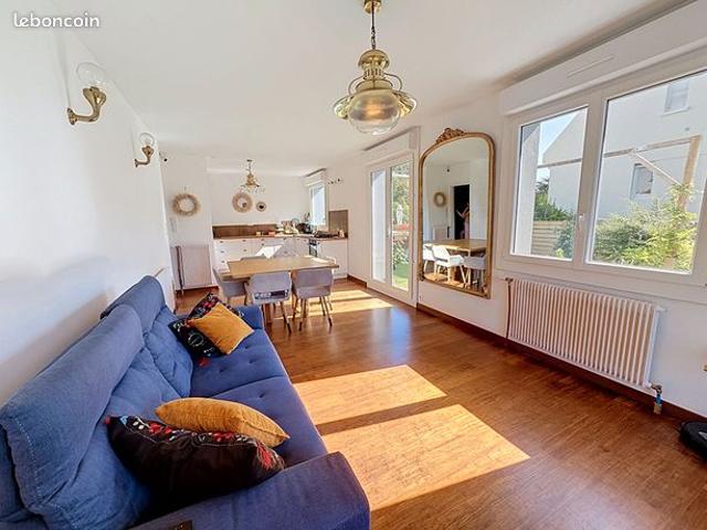Propriété 8 pièces 140 m²