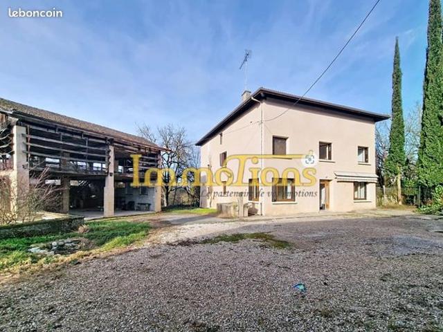 Propriété 8 pièces 140 m²