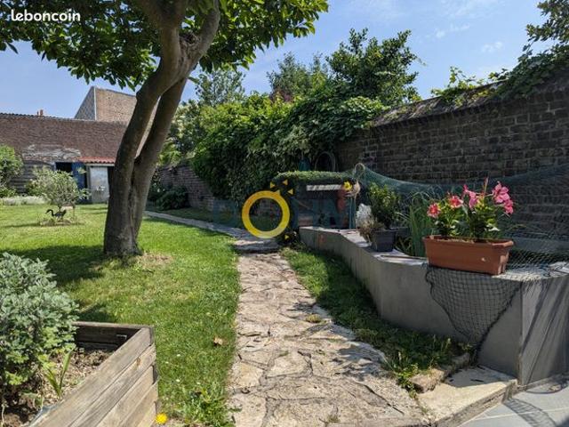 Propriété 8 pièces 141 m²