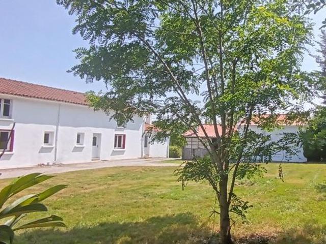 Propriété 8 pièces 141 m²