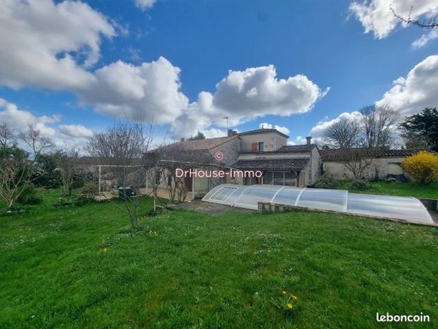Propriété 8 pièces 141 m²