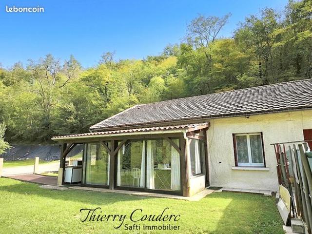 Propriété 8 pièces 154 m²