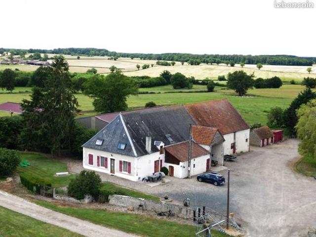 Propriété 8 pièces 155 m²