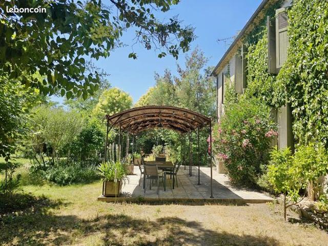 Propriété 8 pièces 157 m²