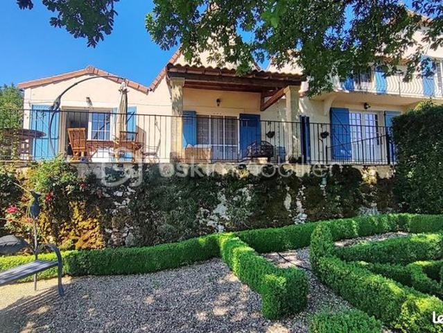 Propriété 8 pièces 157 m²