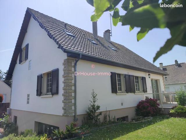 Propriété 8 pièces 185 m²