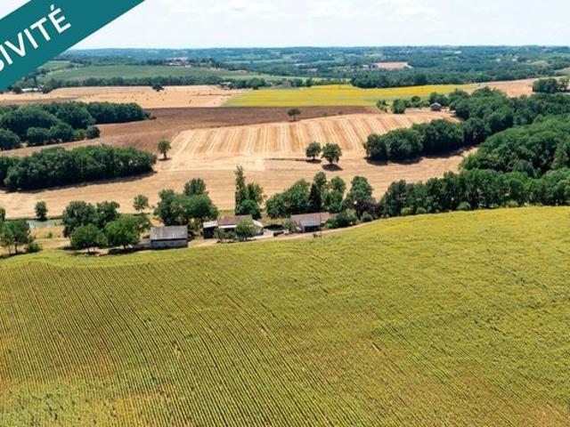 Propriété 8 pièces 158 m²