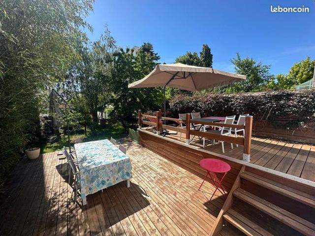 Propriété 8 pièces 158 m²