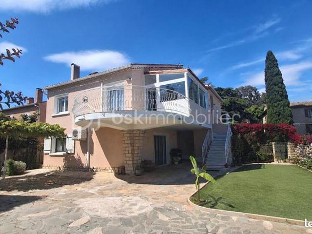 Propriété 8 pièces 158 m²