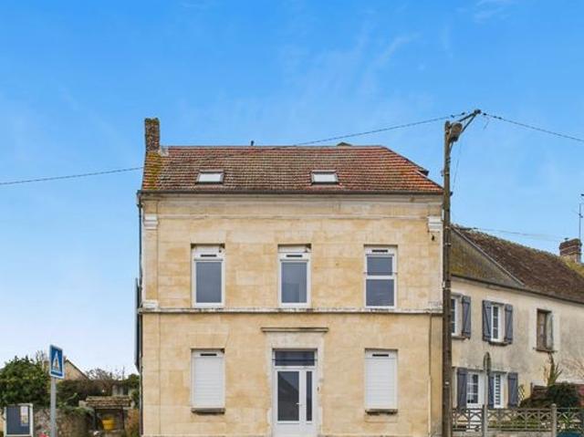 Propriété 6 pièces 158 m²