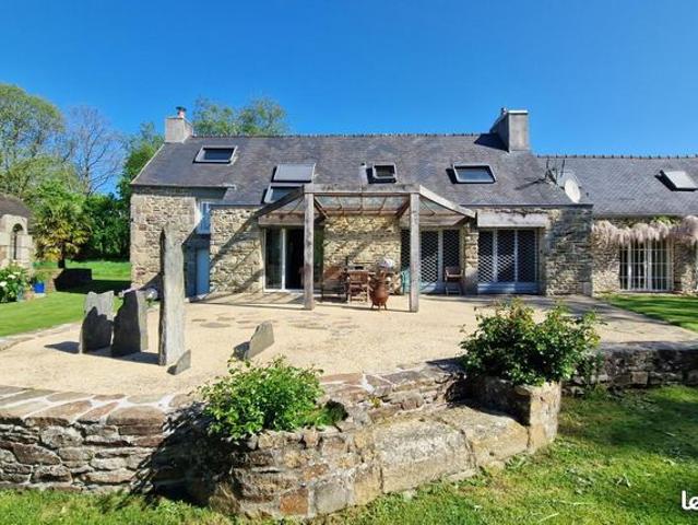 Propriété 8 pièces 159 m²