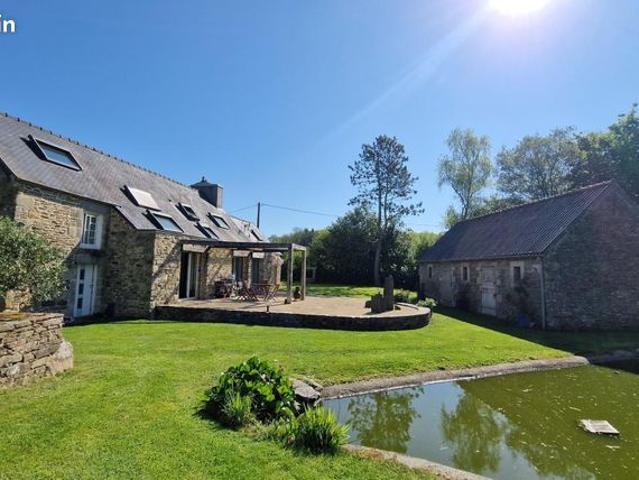 Propriété 8 pièces 159 m²