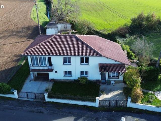 Propriété 8 pièces 150 m²