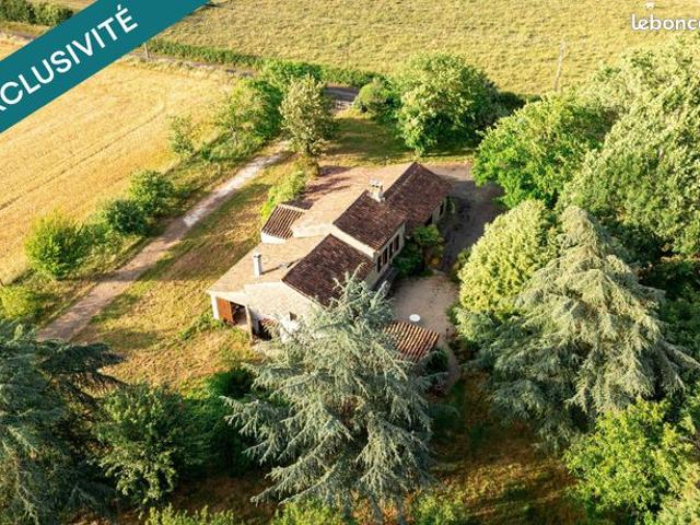 Propriété 8 pièces 150 m²