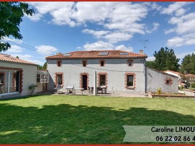 Propriété 8 pièces 150 m²