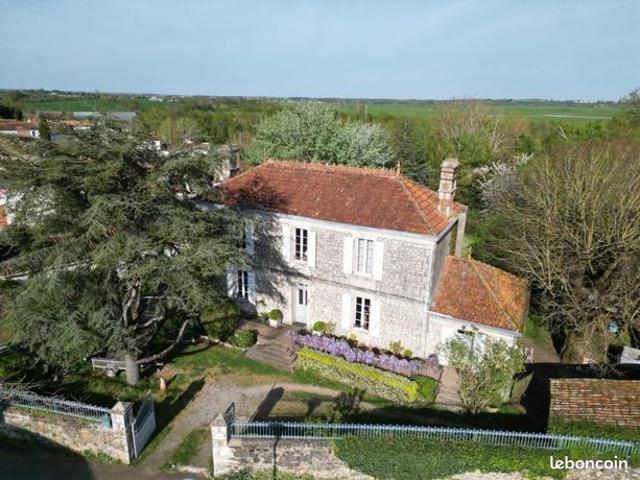 Propriété 8 pièces 151 m²