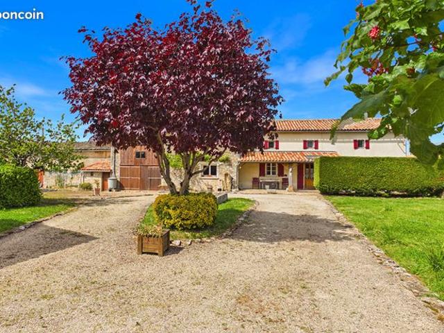 Propriété 8 pièces 153 m²