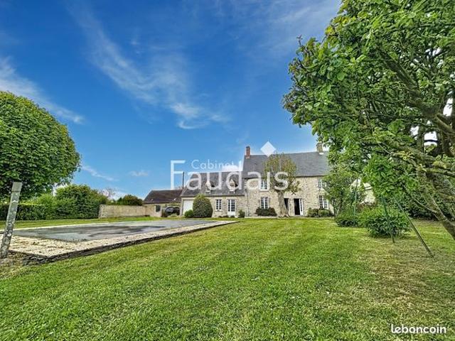 Propriété 8 pièces 153 m²