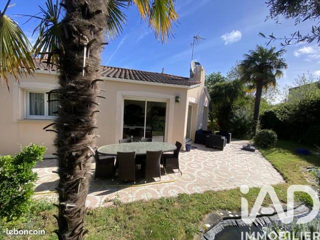 Propriété 8 pièces 153 m²