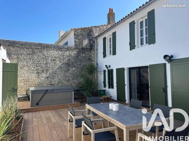 Propriété 8 pièces 166 m²