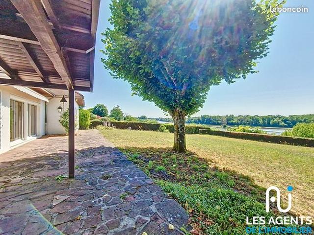 Propriété 8 pièces 166 m²