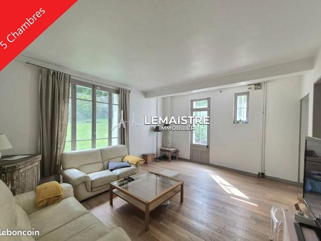 Propriété 8 pièces 167 m²