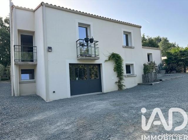 Propriété 8 pièces 185 m²