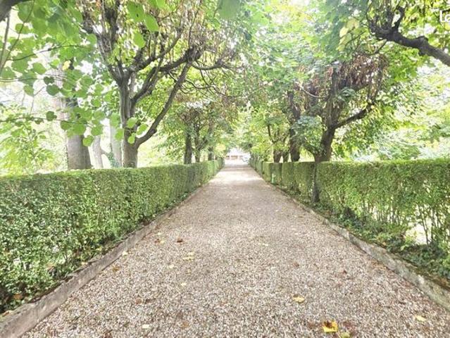 Propriété 8 pièces 160 m²