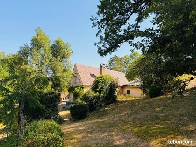 Propriété 8 pièces 160 m²
