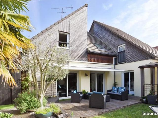 Propriété 8 pièces 160 m²
