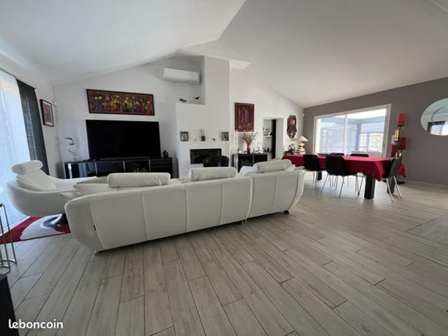 Propriété 8 pièces 160 m²