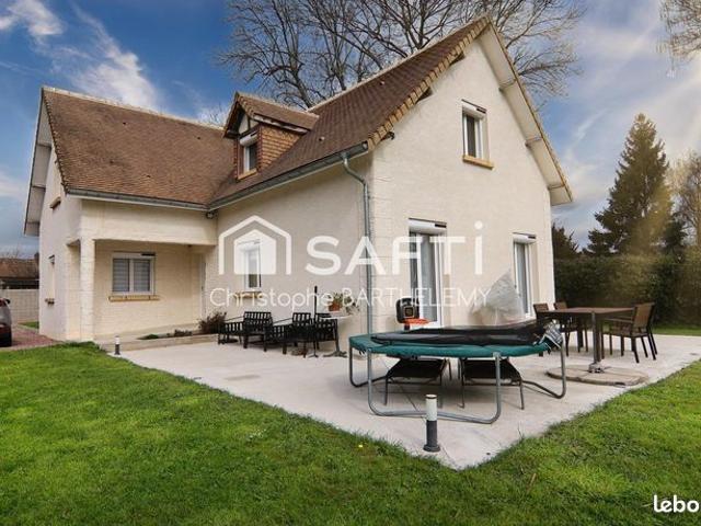 Propriété 8 pièces 162 m²